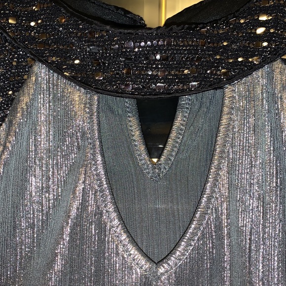 Rotita Boutique Iridescent & Shimmer Metallic Pleated Cold Shoulder Halter Top - Picture 8 of 16